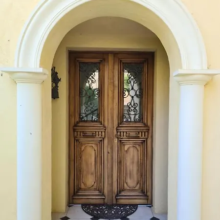 Вилла Domaine Elea *